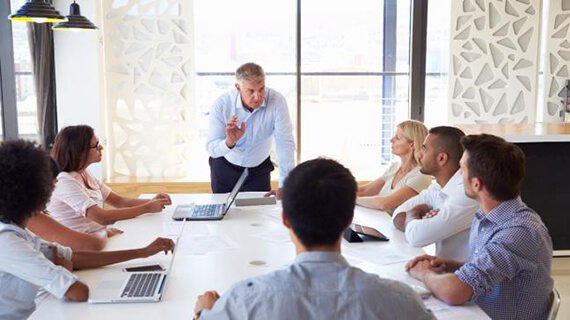 Treinamento de Vendas para aumentar suas vendas e desenvolver sua carreira!