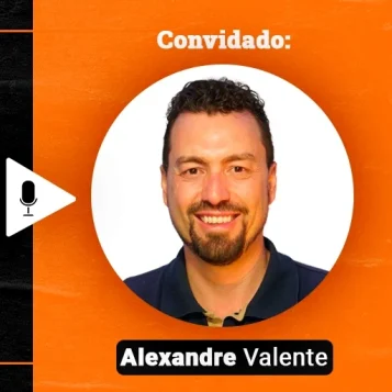Podcast Papo de Vendedor episódio sete, Imagem nas cores laranja e preta, com a foto do convidado, Alexandre Valente, à esquerda, e o título, Apresentando uma proposta comercial vencedora, à esquerda.